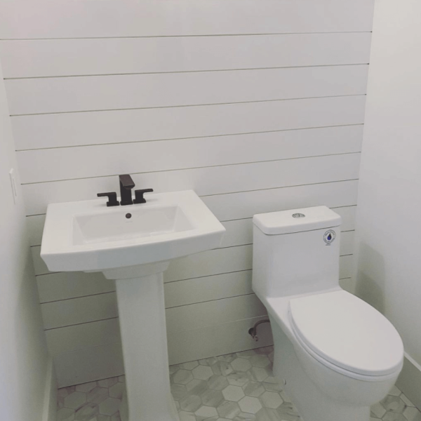 coroma toilet