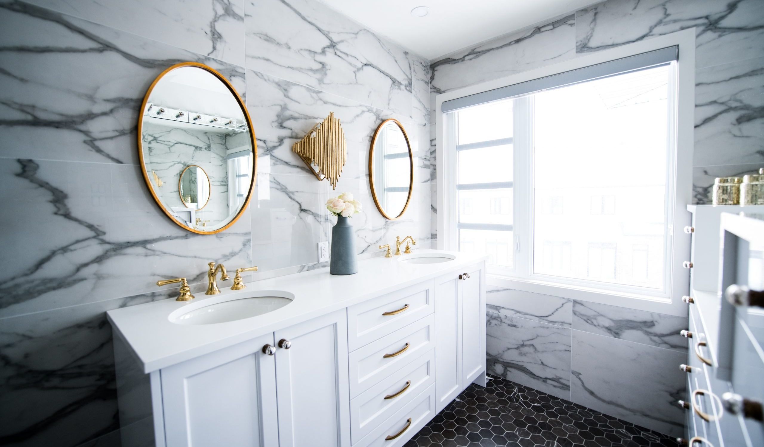 Nanaimo Plumbing grey marble bathroom